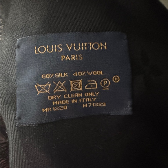 Louis Vuitton Midnight Black Monogram Shawl - Picture 4 of 5
